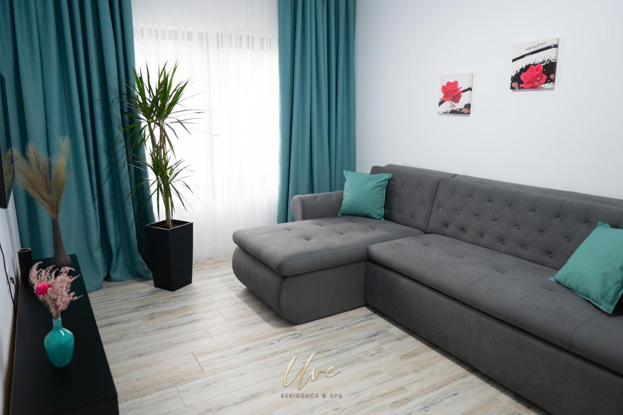 Uve Residence & Spa Piatra Neamt Luaran gambar