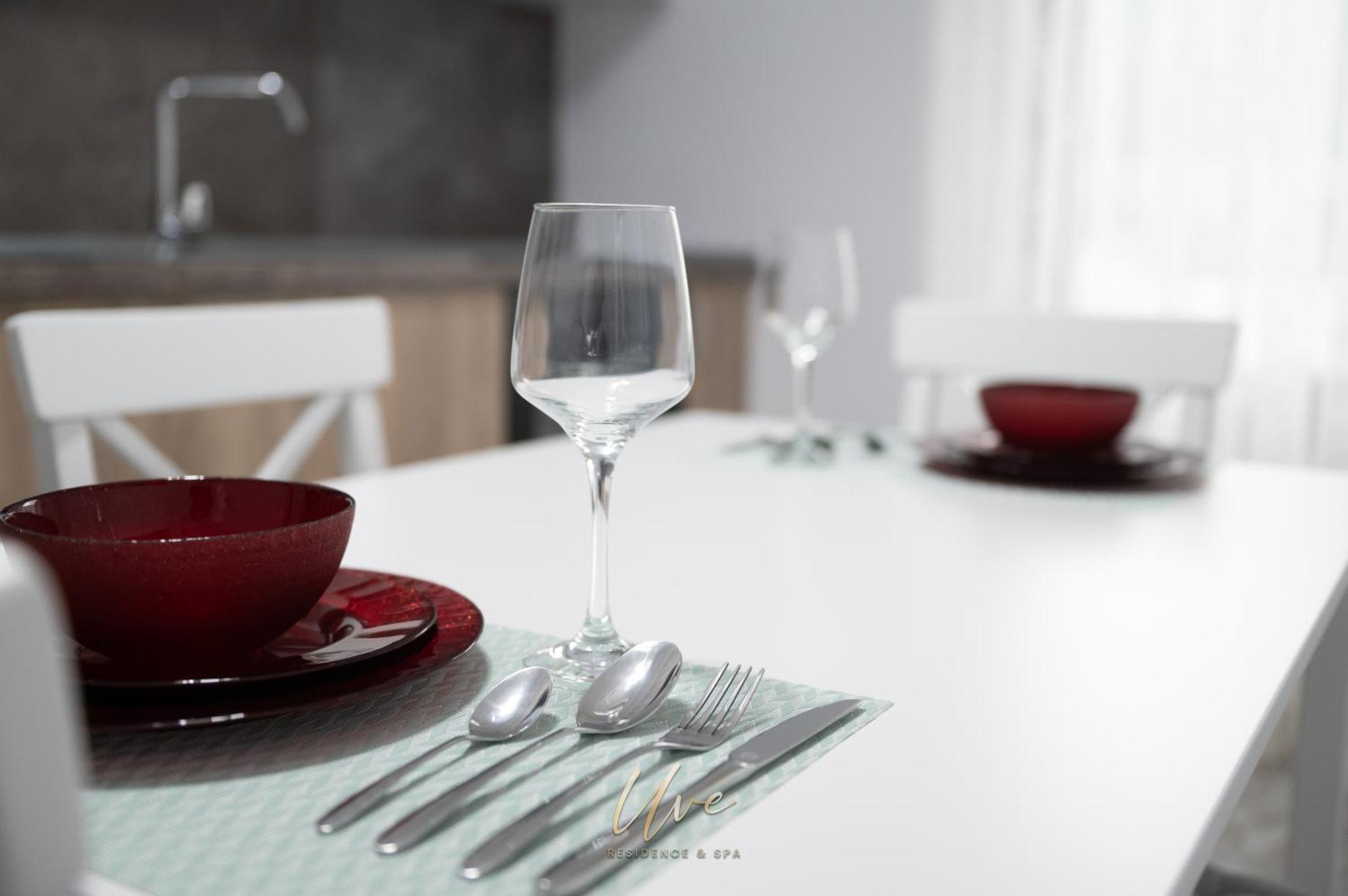 Uve Residence & Spa Piatra Neamt Luaran gambar