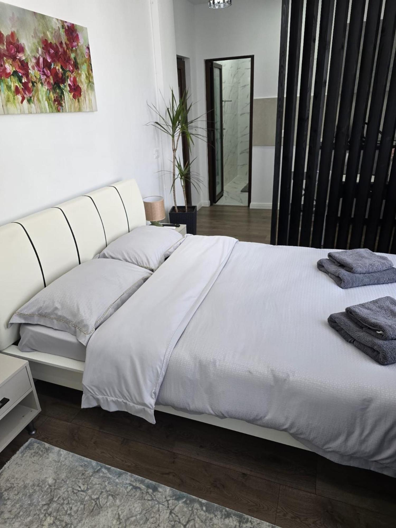 Uve Residence & Spa Piatra Neamt Luaran gambar