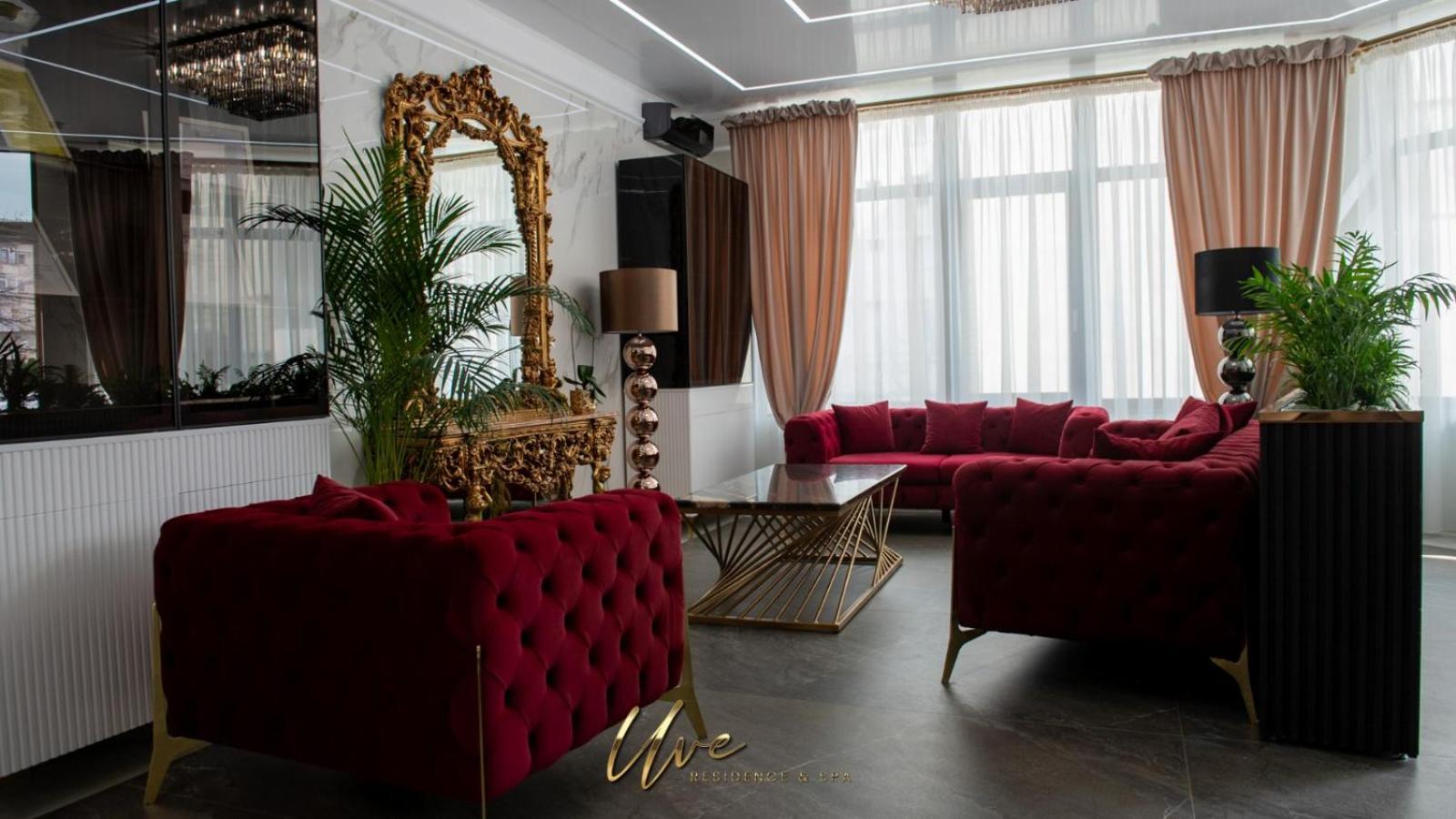 Uve Residence & Spa Piatra Neamt Luaran gambar