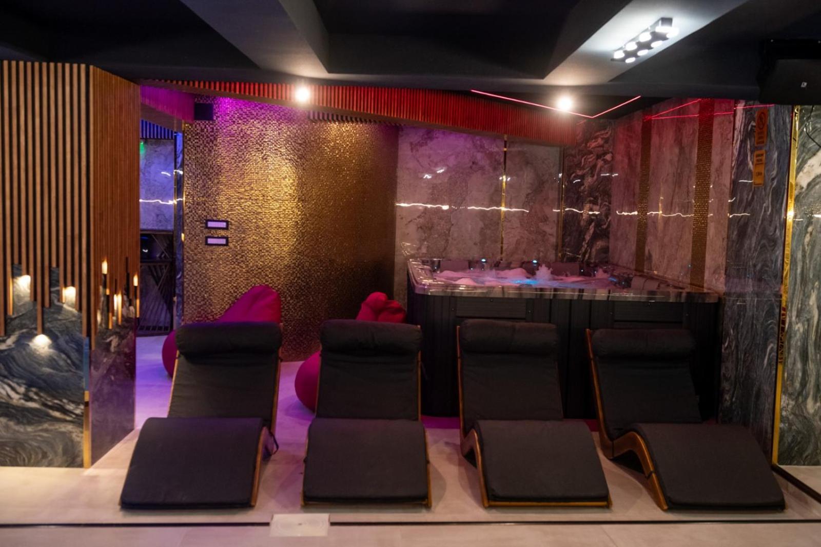 Uve Residence & Spa Piatra Neamt Bilik gambar
