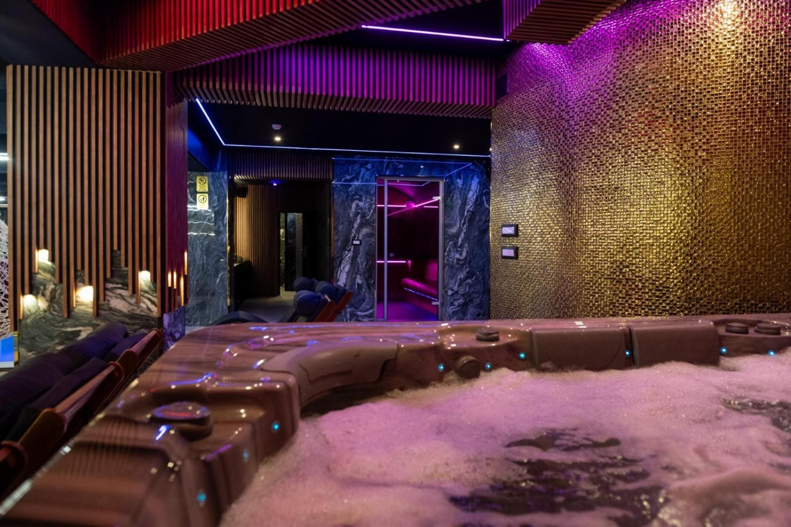 Uve Residence & Spa Piatra Neamt Bilik gambar